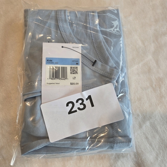 Nike Kids Sportswear Essential Tank Top Blue Size Medium FV5325-440 New - Picture 8 of 8